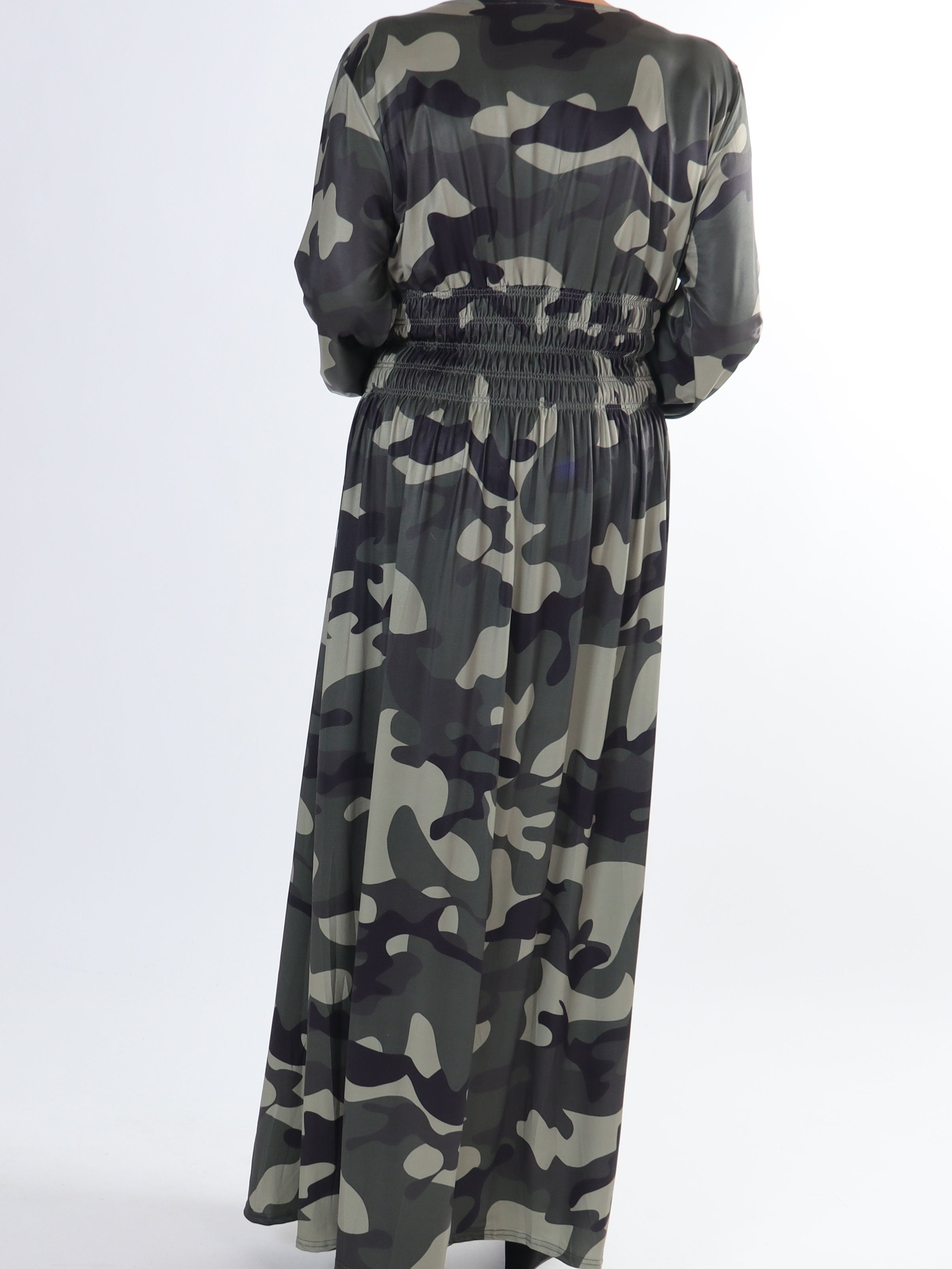 Pams Camo L/S - Plus size elastisk kjole i camouflageprint